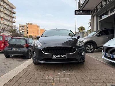 Usata Ford Fiesta Titanium 86 CV (63 kW) 2018 Grigio Berlina