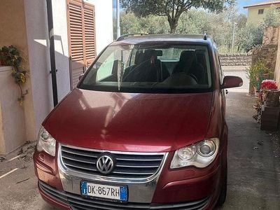 Käytetty VW Touran 140 HP (102 kW) 2006 Punainen Tila-auto