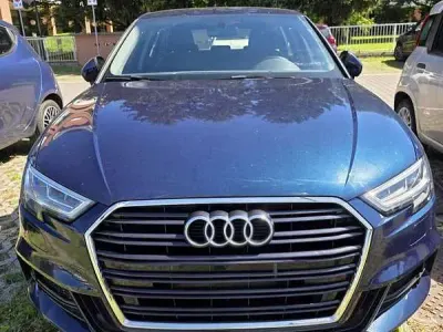 Usata Audi A3 Admired 116 CV (85 kW) 2019 Blu/azzurro Berlina