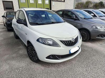 Usata Lancia Ypsilon S 69 CV (50 kW) 2024 Bianco Utilitaria