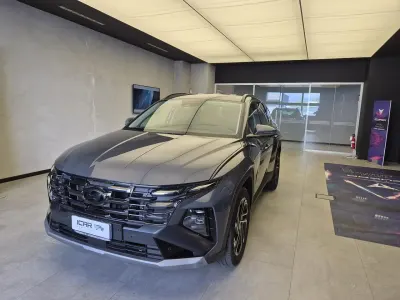 Usata Hyundai Tucson 160 CV (117 kW) 2024 Grigio SUV
