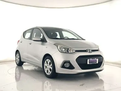 Usata Hyundai i10 67 CV (49 kW) 2013 Argento Utilitaria