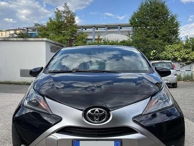 Nero Usata 2014 Toyota Aygo X-clusiv Utilitaria | 8500 € (Cara)