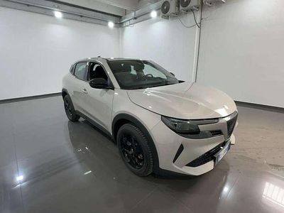 Usata Alfa Romeo Junior 136 CV (100 kW) 2025 Beige SUV