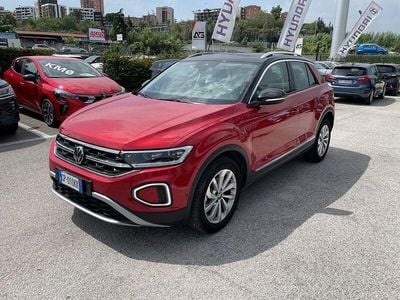 Usata VW T-Roc Style 150 CV (110 kW) 2023 Rosso SUV