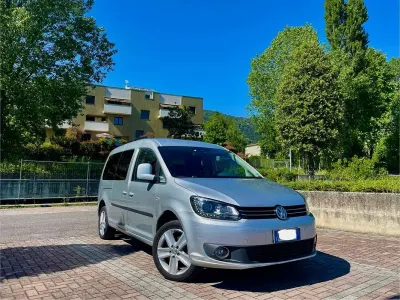 Usata VW Caddy Highline 109 CV (80 kW) 2014 Argento Monovolume