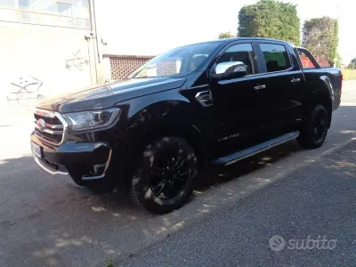 Usata Ford Ranger Limited 213 CV (156 kW) 2022 Nero Pick-up