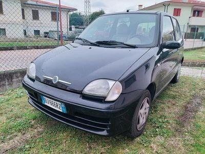 Usata Fiat 600 54 CV (39 kW) 2007 Utilitaria