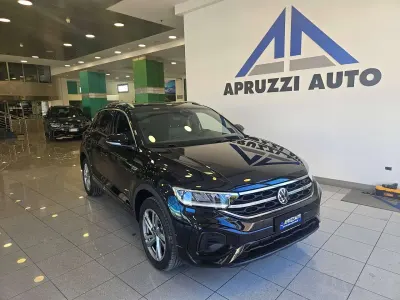 Usata VW T-Roc R-line 110 CV (80 kW) 2023 Nero SUV