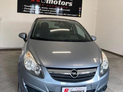 usata Opel Corsa 1.2 3 porte Club NEOPATENTATI