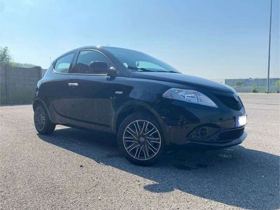 usata Lancia Ypsilon 2019