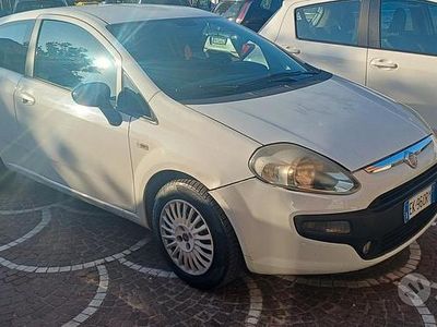 Usata Fiat Punto 2011 Bianco Utilitaria