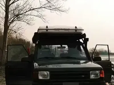 Usata Land Rover Discovery 113 CV (83 kW) 1996 Nero SUV