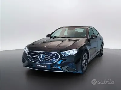 Usata Mercedes E200 Advanced 163 CV (119 kW) 2025 Nero intenso Berlina