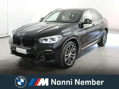 Usata BMW X4 326 CV (239 kW) 2020 Carbon black metallizzato SUV