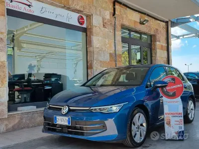Usata VW Golf VIII Style 150 CV (110 kW) 2025 Blu Berlina