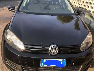 Usata VW Golf VI Trendline 80 CV (58 kW) 2011 Utilitaria