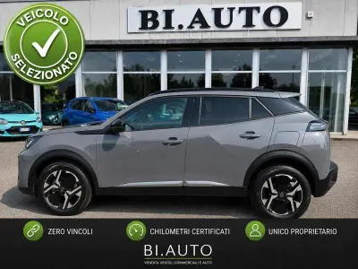 Usata Peugeot 2008 Allure 131 CV (96 kW) 2024 Grigio SUV