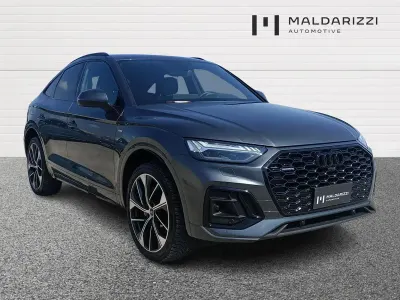 Usata Audi Q5 Sportback S-Line 204 CV (150 kW) 2022 Grigio daytona SUV