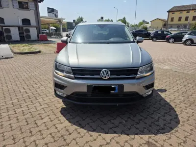 Usata VW Tiguan Business 150 CV (110 kW) 2017 Grigio SUV