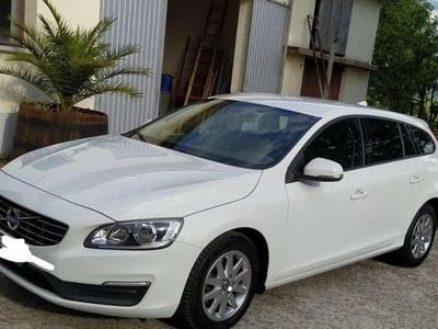 Usata Volvo V60 Kinetic 114 CV (83 kW) 2015 Bianco Station wagon