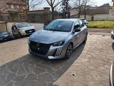 Usata Peugeot 208 Active 100 CV (73 kW) 2024 Grigio Utilitaria