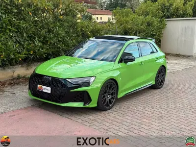 Käytetty Audi RS3 Sportback 400 HP (294 kW) 2025 Vihreä Viistoperä