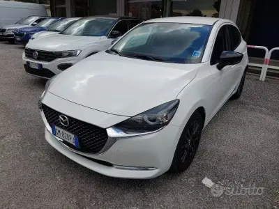Usata Mazda 2 Homura-Line 75 CV (55 kW) 2023 Bianco pastello Utilitaria