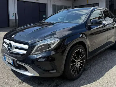 Usata Mercedes GLA220 Premium 170 CV (125 kW) 2015 Nero SUV