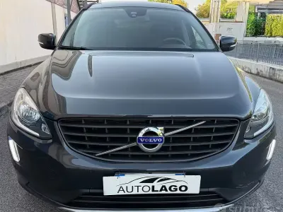 Usata Volvo XC60 Summum 150 CV (110 kW) 2016 Nero SUV