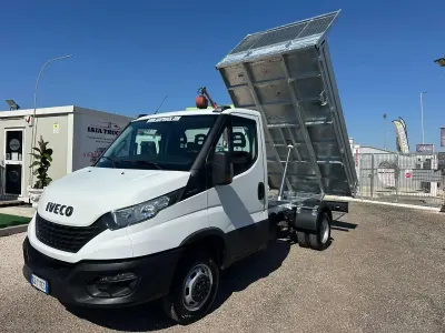 Usata Iveco Daily 136 CV (100 kW) 2021 Other Furgone