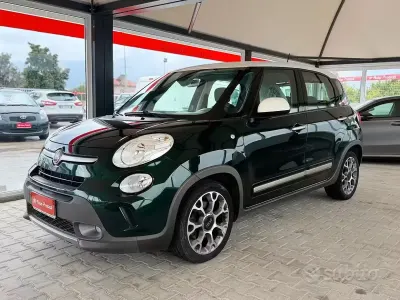 Usado Fiat 500L Trekking 120 CV (88 kW) 2017 Verde Monovolumen
