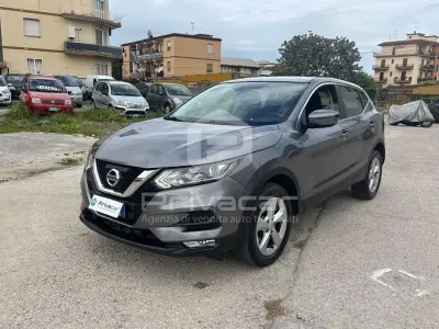 Gebraucht Nissan Qashqai N-Connecta 110 PS (80 kW) 2018 Grau SUV