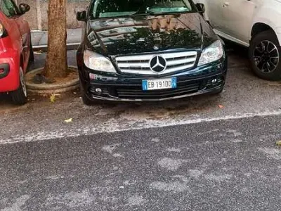 Usata Mercedes C200 Avantgarde 136 CV (100 kW) 2010 Berlina