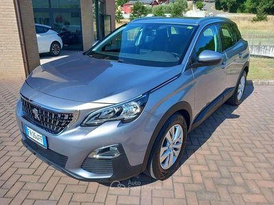 Occasion Peugeot 3008 Active 120 PK (88 kW) 2017 Zilver SUV