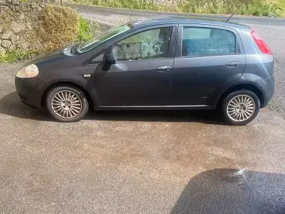 Usata Fiat Grande Punto 75 CV (55 kW) 2008 Grigio Utilitaria