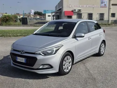 Usata Hyundai i20 75 CV (55 kW) 2016 Other Utilitaria