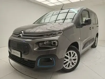 Usata Citroën e-Berlingo Feel 100 kW (136 CV) 2023 Grigio Monovolume
