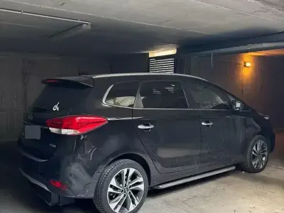 Usata Kia Carens 141 CV (103 kW) 2019 Nero Monovolume