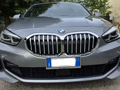 Usata BMW 118 M Sport 150 CV (110 kW) 2023 Grigio Utilitaria