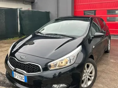 Usata Kia Ceed 2013 Nero Utilitaria