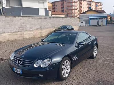 Usata Mercedes SL350 306 CV (225 kW) 2005 Blu Cabrio