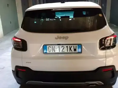 Usata Jeep Avenger Altitude 101 CV (74 kW) 2023 Bianco SUV