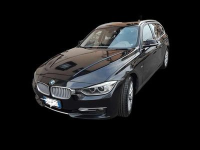 Usata BMW 318 90 CV (66 kW) 2001 Nero Station wagon