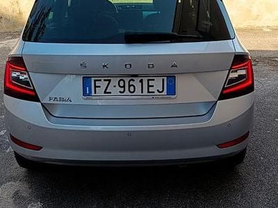 Usata Skoda Fabia 60 CV (44 kW) 2020 Grigio Utilitaria
