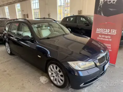 Usata BMW 330 231 CV (169 kW) 2005 Blu Station wagon