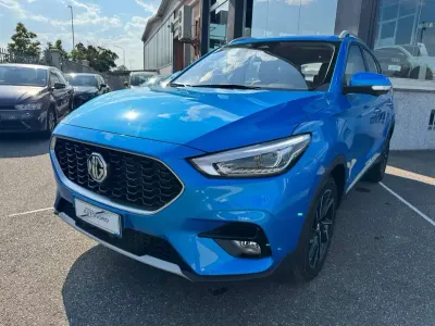 Usata MG ZS Luxury 106 CV (77 kW) 2024 Blu SUV