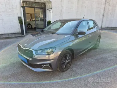 Käytetty Skoda Fabia Style 80 HP (58 kW) 2023 Harmaa Viistoperä