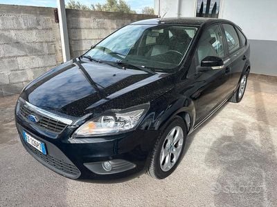Usata Ford Focus 110 CV (80 kW) 2011 Nero Berlina