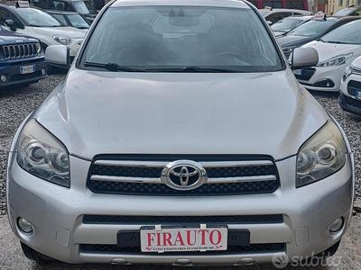 Usata Toyota RAV4 Luxury 177 CV (130 kW) 2008 Grigio SUV